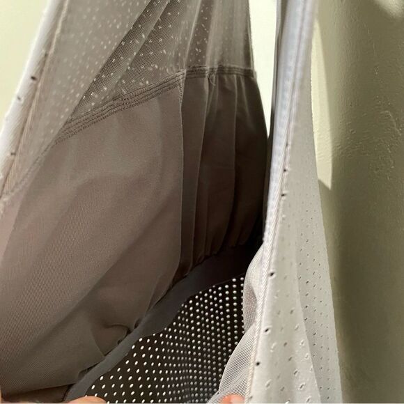 Fabletics Gray Performance Sleeveless Tank Top - Size: XS - Picture 5 of 6